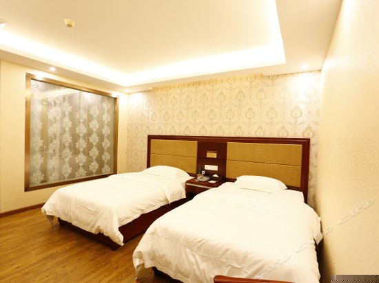 标准双人房（无窗）