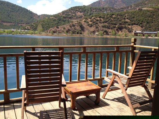 湖畔美人房（西侧）