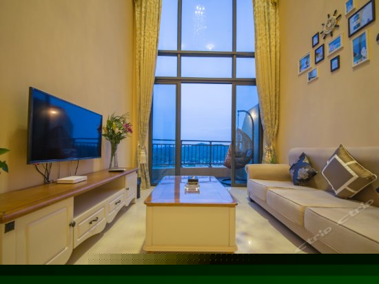 豪华园景复式两房一厅