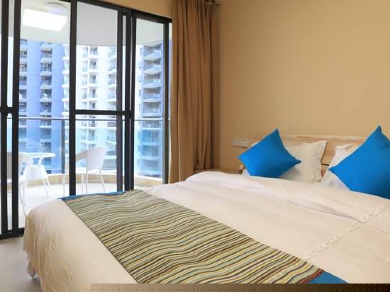 海景蜜月大床一房一厅房