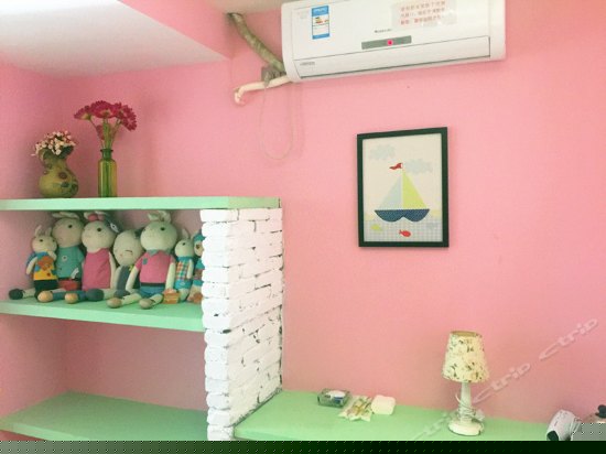 田园牧歌特惠无景大床房