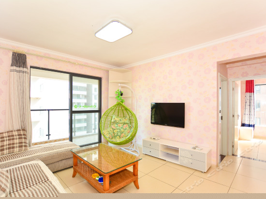 精装园景套房两房一厅