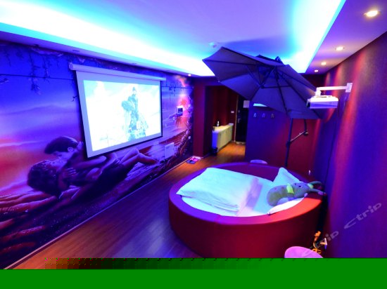 一往情深影院房