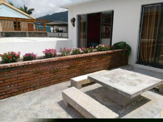 302空中花园大床房