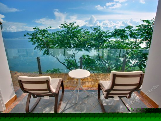 正面全海景豪华大床房