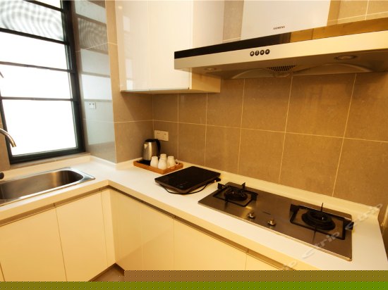 精品全家福2室1厅