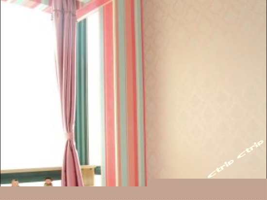 落地窗观海情侣房