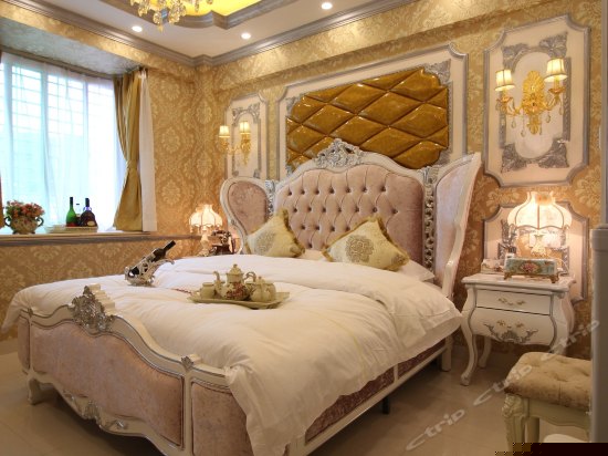 豪华宫廷套房