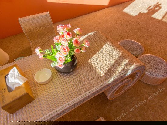 日姹·湖景露台复式房