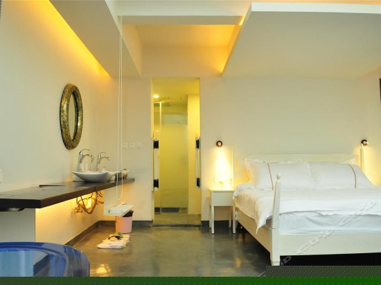 地中海星空大床房307号房