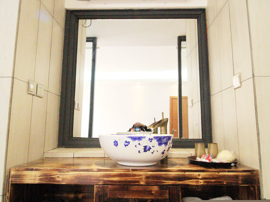 月华温馨榻榻米大床房