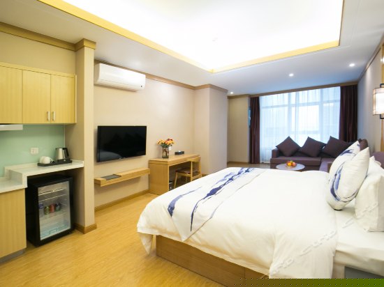 荷泰经典大床房