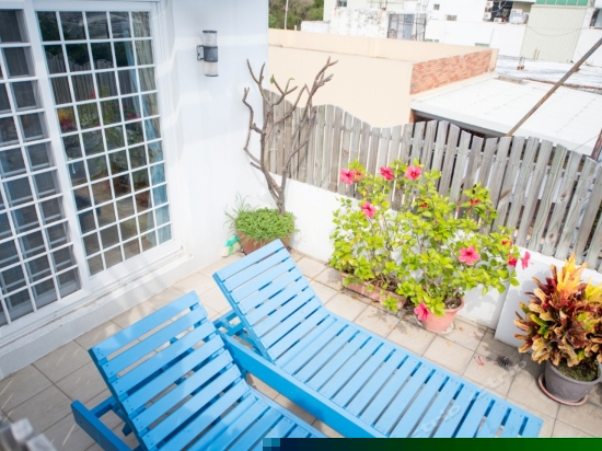 市景阳台双人房