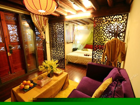 暮雪花房-园景套房