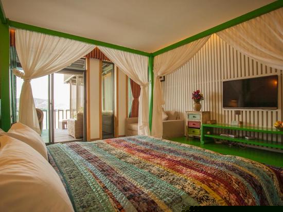 精致海景大床房