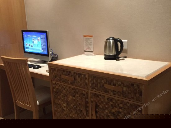 高级园景双床房