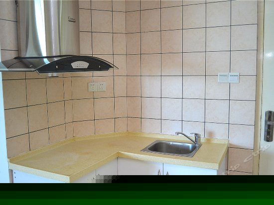 兰海二期高级侧海景大床房