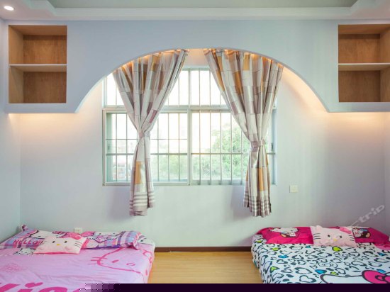 Hello kitty主题房