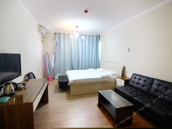 经典观澳大床房