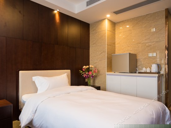 亿豪豪华大床房