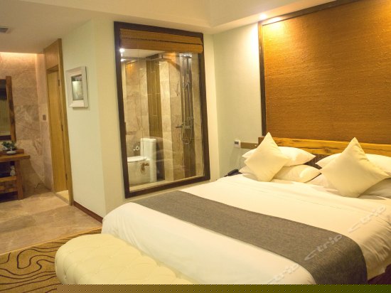 绶溪60°阳台海景大床房