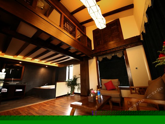 藏式风情极致奢华复式套房