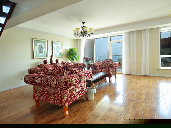 海景复式四居套房