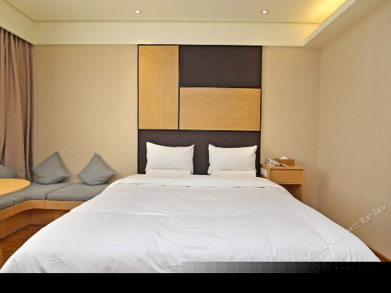 零压高级大床房