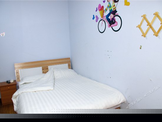 普通大床房（公共卫浴）