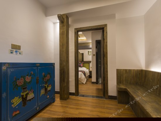 温馨舒适家庭房