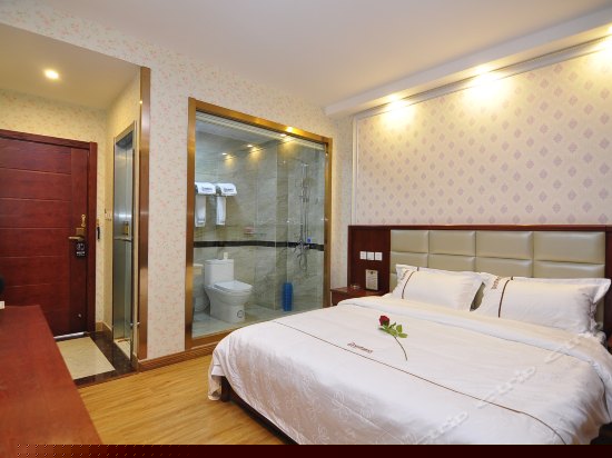 景观豪华大床房