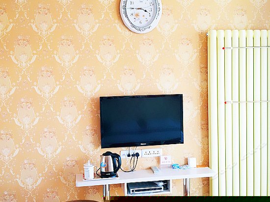 豪华飘窗观海大床房