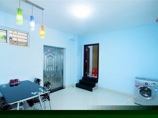 高层豪华正海景180度四室一厅套房803