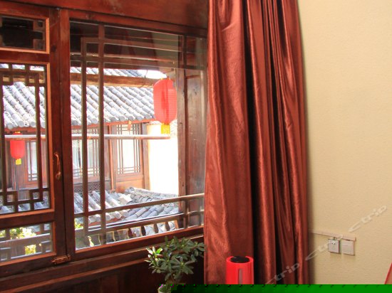 203恋恋红尘 榻榻米大床房