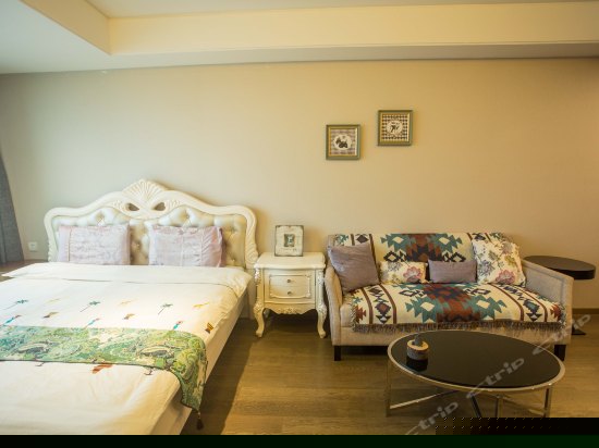 城景豪华家庭大床房(无窗)