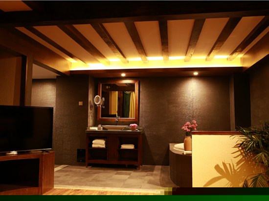 藏式风情极致奢华复式套房