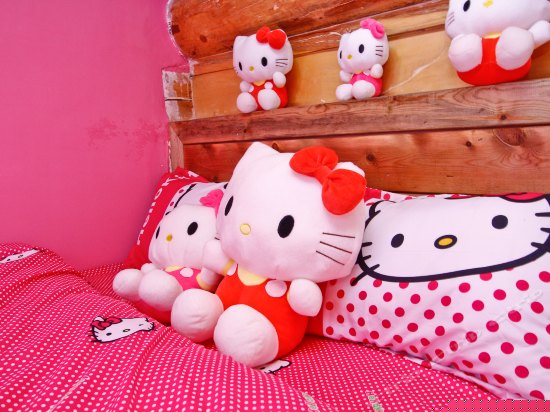 复式hello kitty 主题房