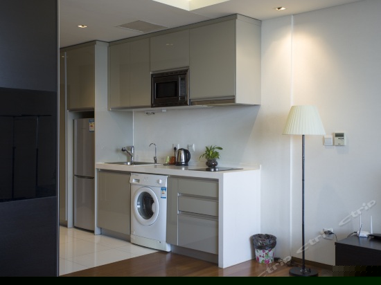 豪华双人大床房