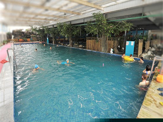 室内游泳池