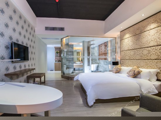 豪华精品主题房