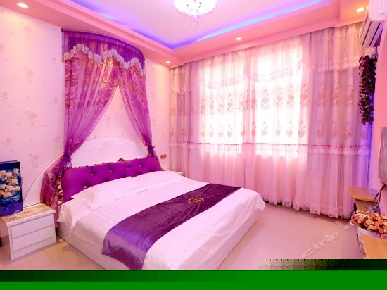 308爱告白大床房