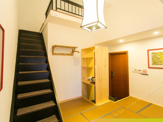 行慢-复式榻榻米大床房