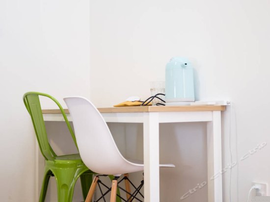 原木清新架子床房