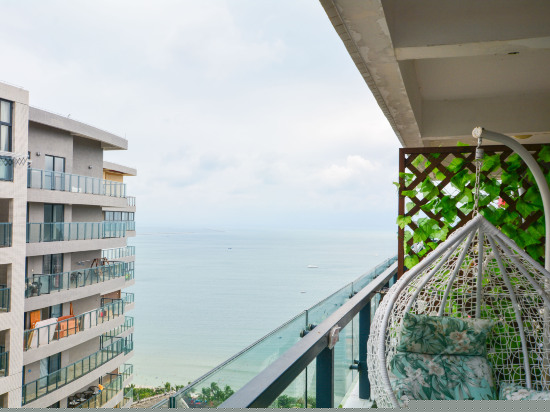 90度阳台海景大床房