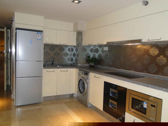 特惠套房（大床）