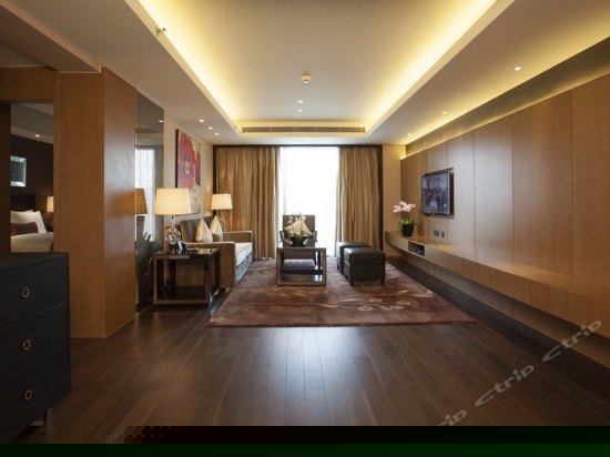 豪华三居室套房