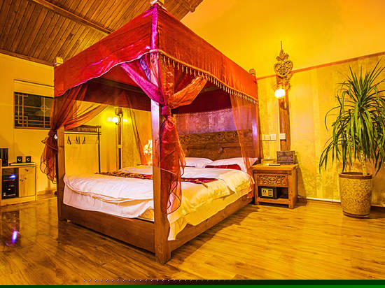 翩蝶轩豪华蜜月套房