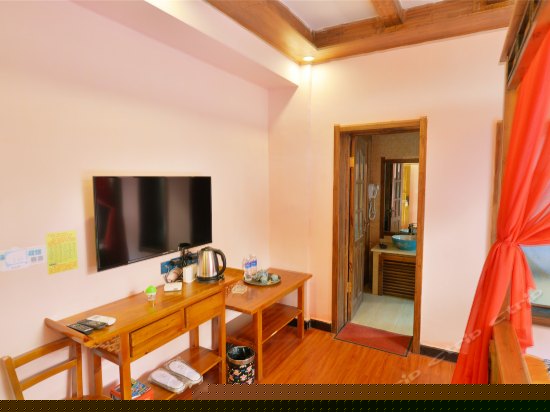 豪华浴缸大床房