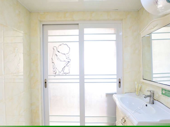 精装市景两室一厅