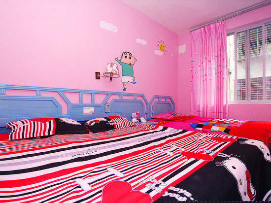 童话城堡亲子房